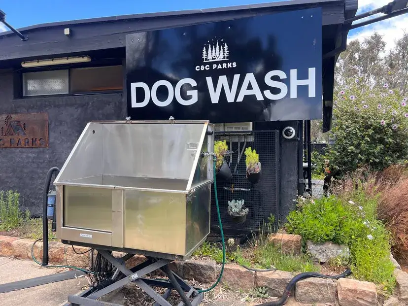 On-site dog wash at Stawell Grampians Gate C&C Park.